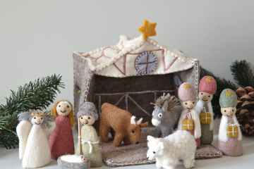 Crèche de Noël moderne ou Crèche de Noël traditionnelle ?