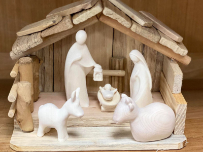 Crèche de Noël moderne ou Crèche de Noël traditionnelle ?